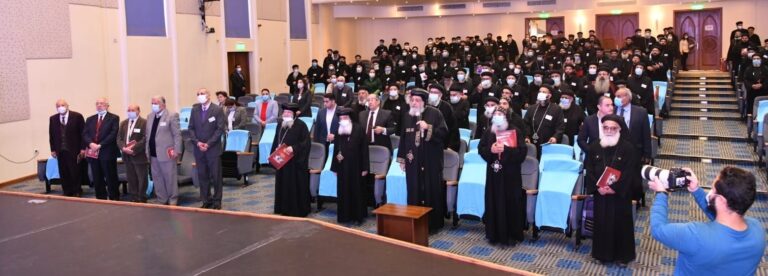 مشاركة المعهد فى لقاء قداسة البابا السنوى مع كهنة الرعاية الاجتماعية الخميس 16 ديسمبر2021